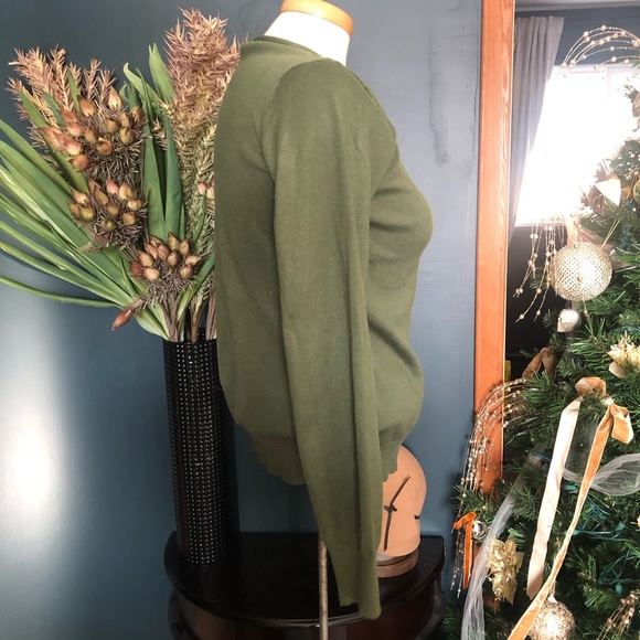 Olive Green Women's Sweater - Picture 4 of 8